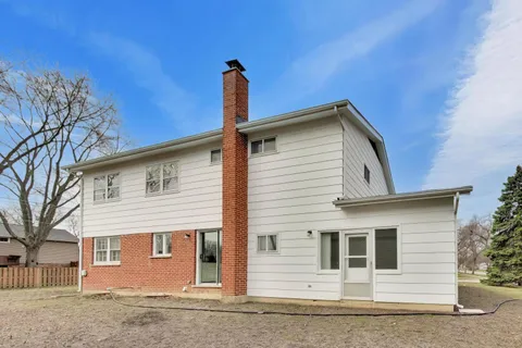 $529,900 | 2703 North Ridge Avenue, Arlington Heights, IL 60004