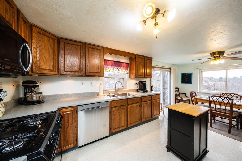 5359 Brownsville Road Pittsburgh, PA 15236 - Photo 3 of 25