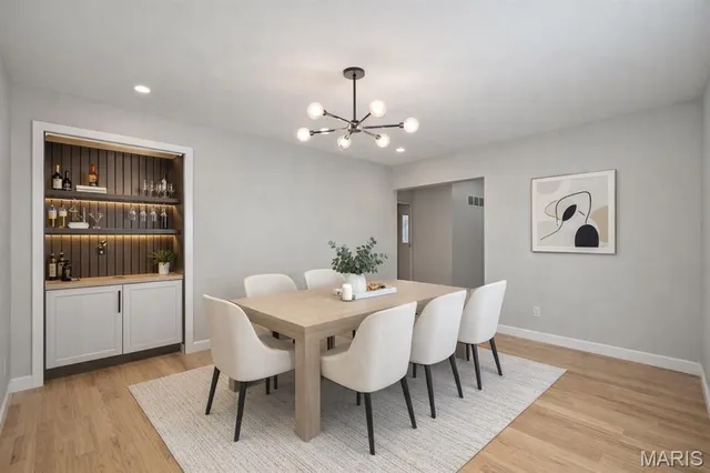 $290,000 | 904 Palm Drive, St. Charles, MO 63301