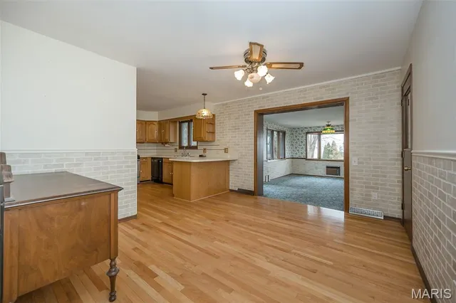 $290,000 | 904 Palm Drive, St. Charles, MO 63301