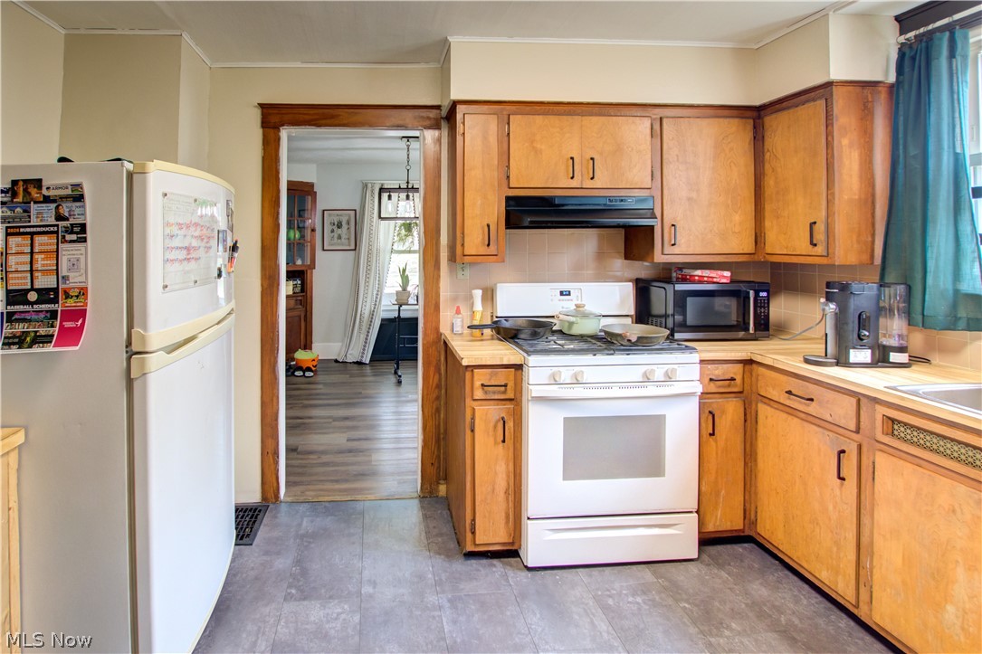 507 West Smith Road Medina, OH 44256 - Photo 11 of 26 Gallery Image 11