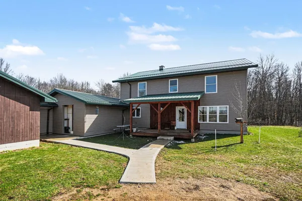 $395,000 | 08079 46th Street, Bloomingdale, MI 49026