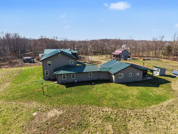 $395,000 | 08079 46th Street, Bloomingdale, MI 49026