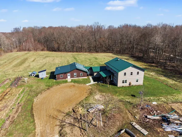 $395,000 | 08079 46th Street, Bloomingdale, MI 49026