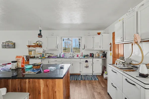 $395,000 | 08079 46th Street, Bloomingdale, MI 49026