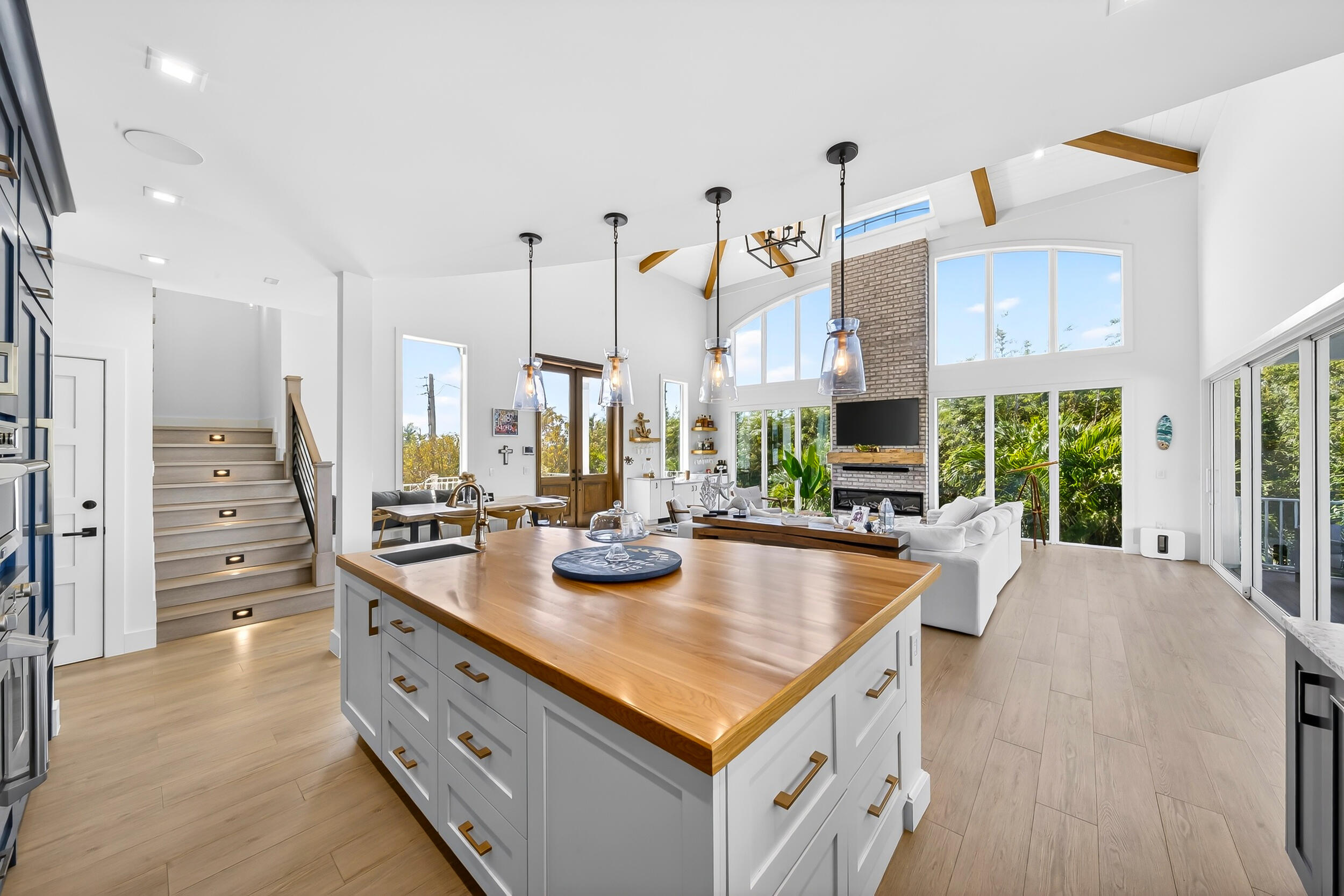 146 Mockingbird Road Tavernier, FL 33070 - Photo 13 of 52 43_kvm03745