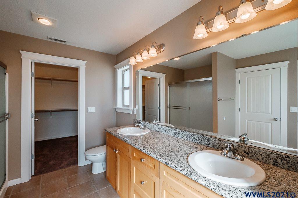 2077 Center Street Southeast Albany, OR 97322 - Photo 24 of 32