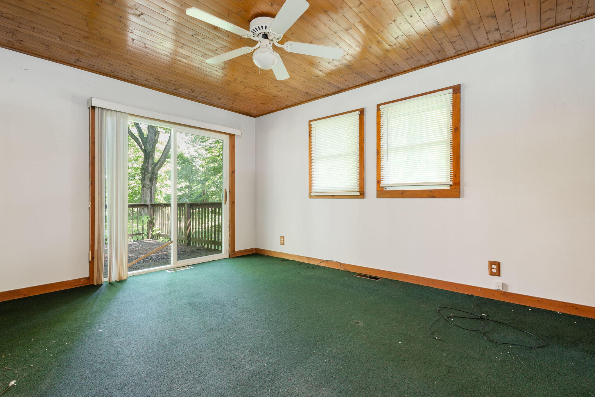 16053 Lakeside Road Three Oaks, MI 49128 - Photo 14 of 24 5-web-or-mls-005