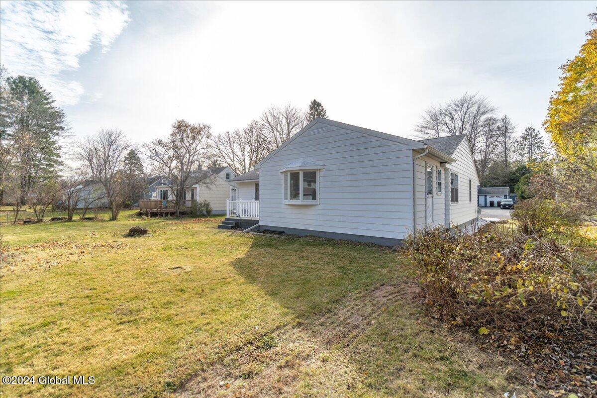11 Elwood Road Bethlehem, NY 12054 - Photo 46 of 47 37-11 Elwood Rd-37