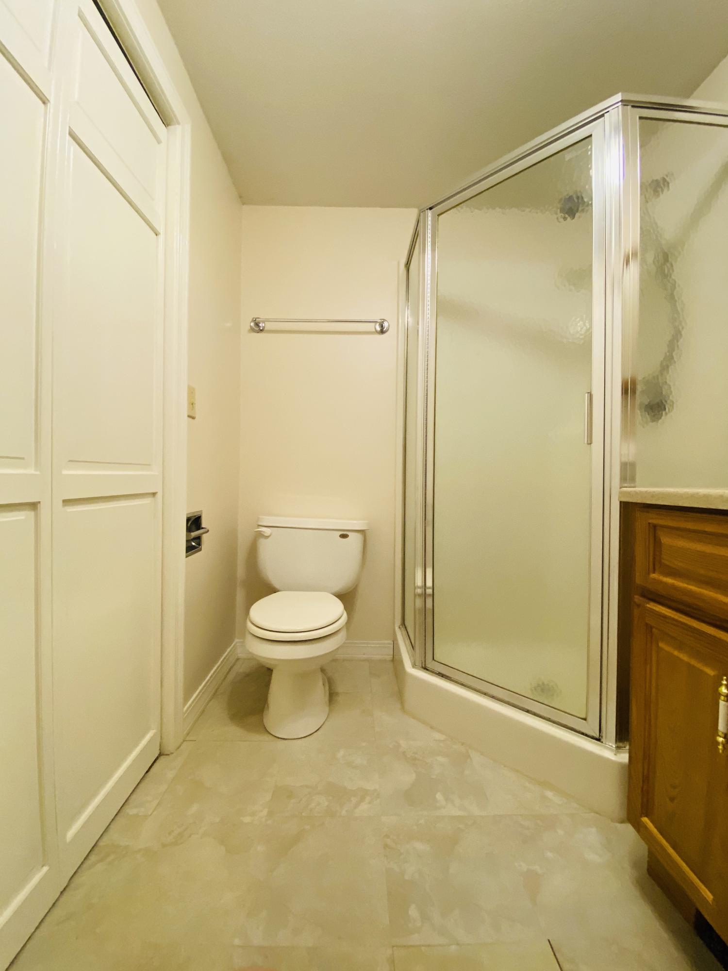 568 Dow Road Orrington, ME 04474 - Photo 36 of 52 2nd Master Bedroom Bathroom