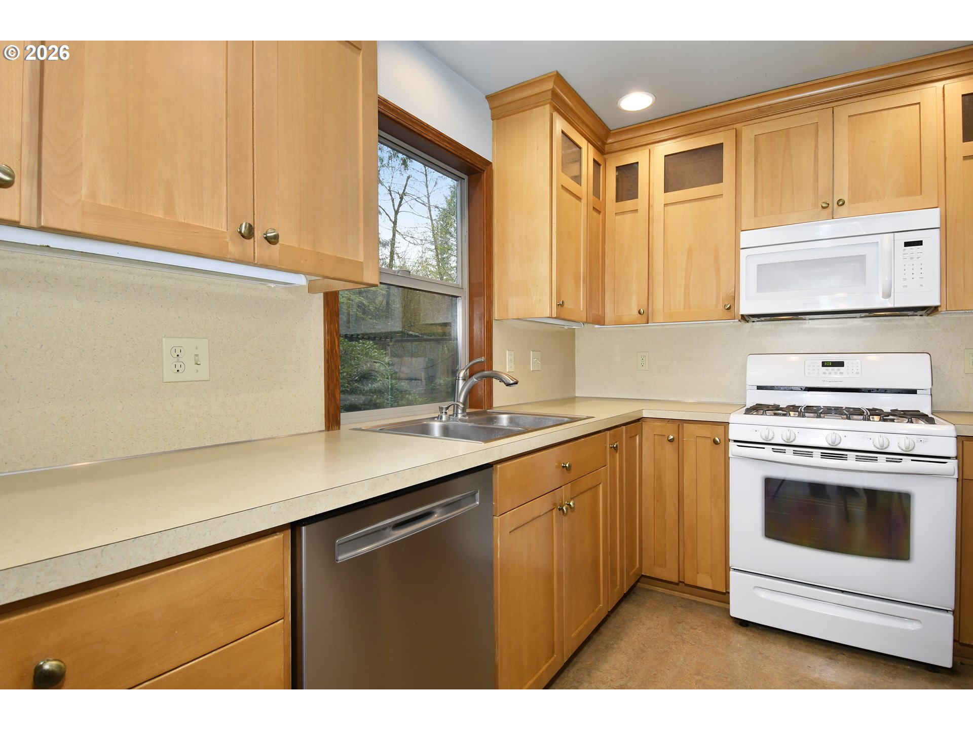 65252 East Alpine Way Rhododendron, OR 97049 - Photo 14 of 42 Gallery Image 14