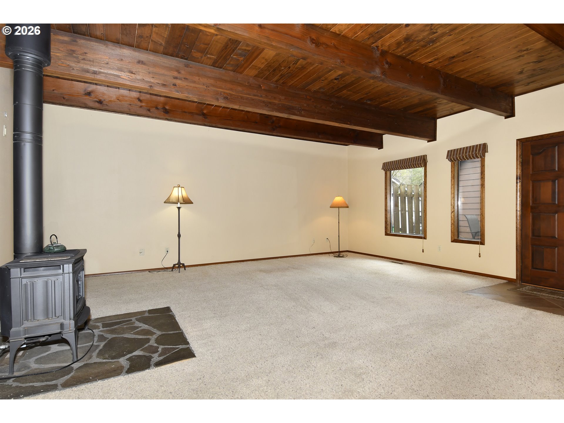 65252 East Alpine Way Rhododendron, OR 97049 - Photo 10 of 42 Living Room