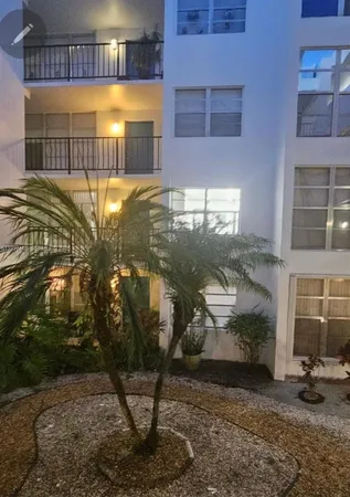 $2,150 | 6901 Cypress Road, Unit B17, Plantation, FL 33317