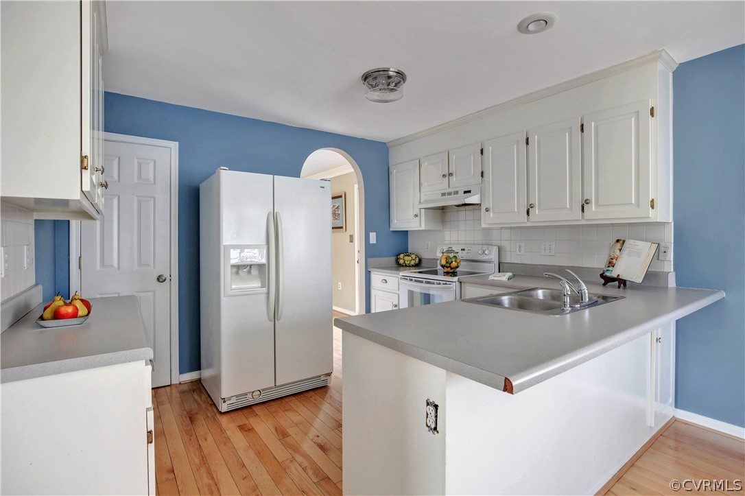 2300 Brookforest Road Midlothian, VA 23112 - Photo 10 of 29 a kitchen with stainless steel appliances granite countertop a refrigerator stove and sink