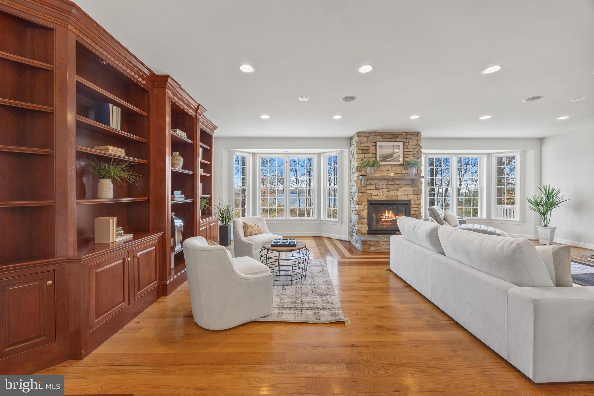 3317 Old Cedar Point Road Edgewater, MD 21037 - Photo 12 of 48 Built-ins and panoramic views