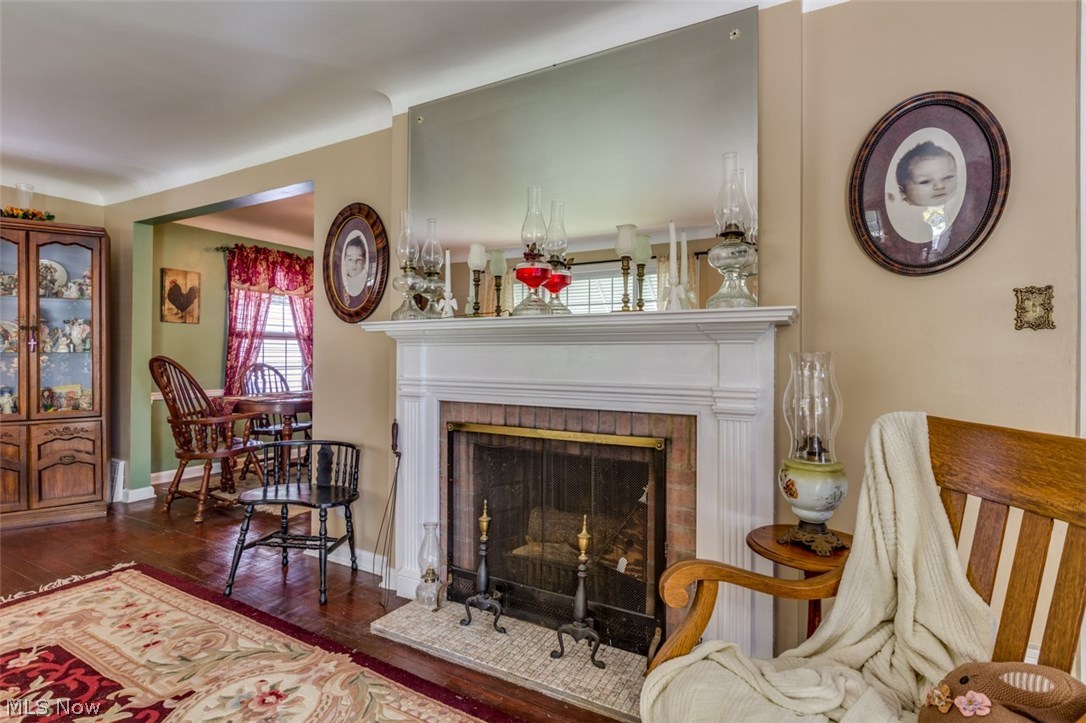 4927 Anderson Road Cleveland, OH 44124 - Photo 4 of 26