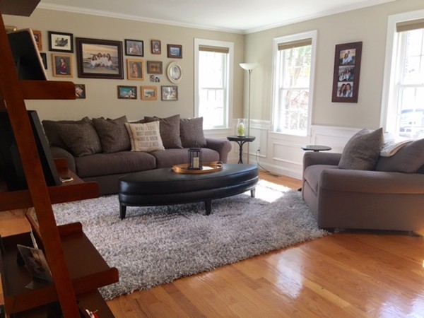 45 College Road Wellesley, MA 02482 - Photo 10 of 28 Gallery Image 10