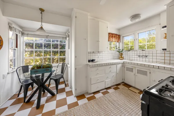 $2,450,000 | 15 West Padre Street, Santa Barbara, CA 93105