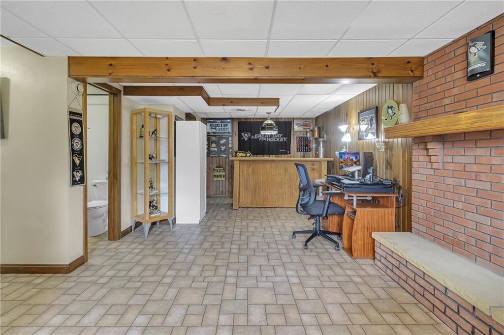 285 Old Plank Road Butler, PA 16002 - Photo 17 of 23 Gallery Image 17