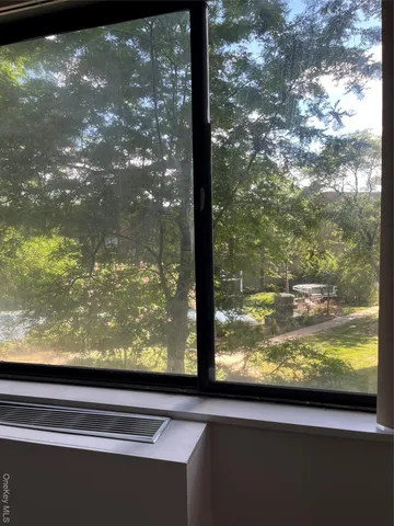 $385,000 | 2 Bay Club Drive, Unit 3H | Bay Terrace