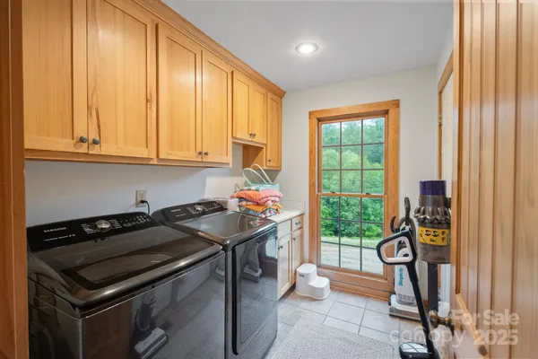 $897,000 | 6500 Duck Creek Road, Lenoir, NC 28645