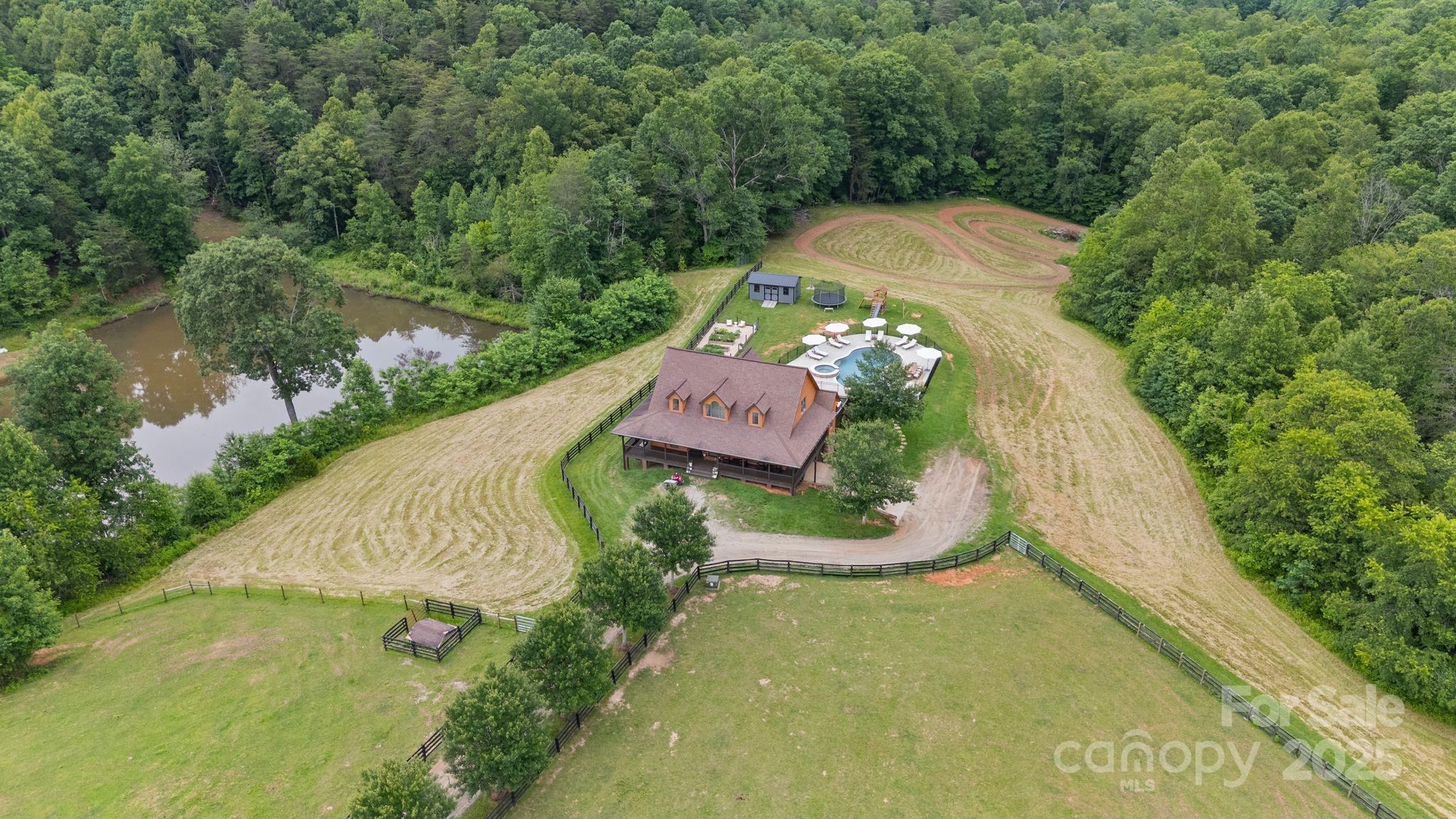 6500 Duck Creek Road Lenoir, NC 28645 - Photo 38 of 40