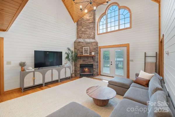 $897,000 | 6500 Duck Creek Road, Lenoir, NC 28645