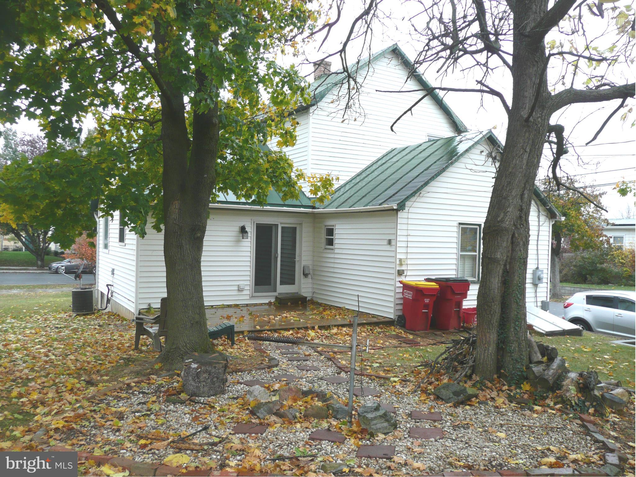 501 South Mildred Street Ranson, WV 25438 - Photo 26 of 29 a backyard of a house with seating space