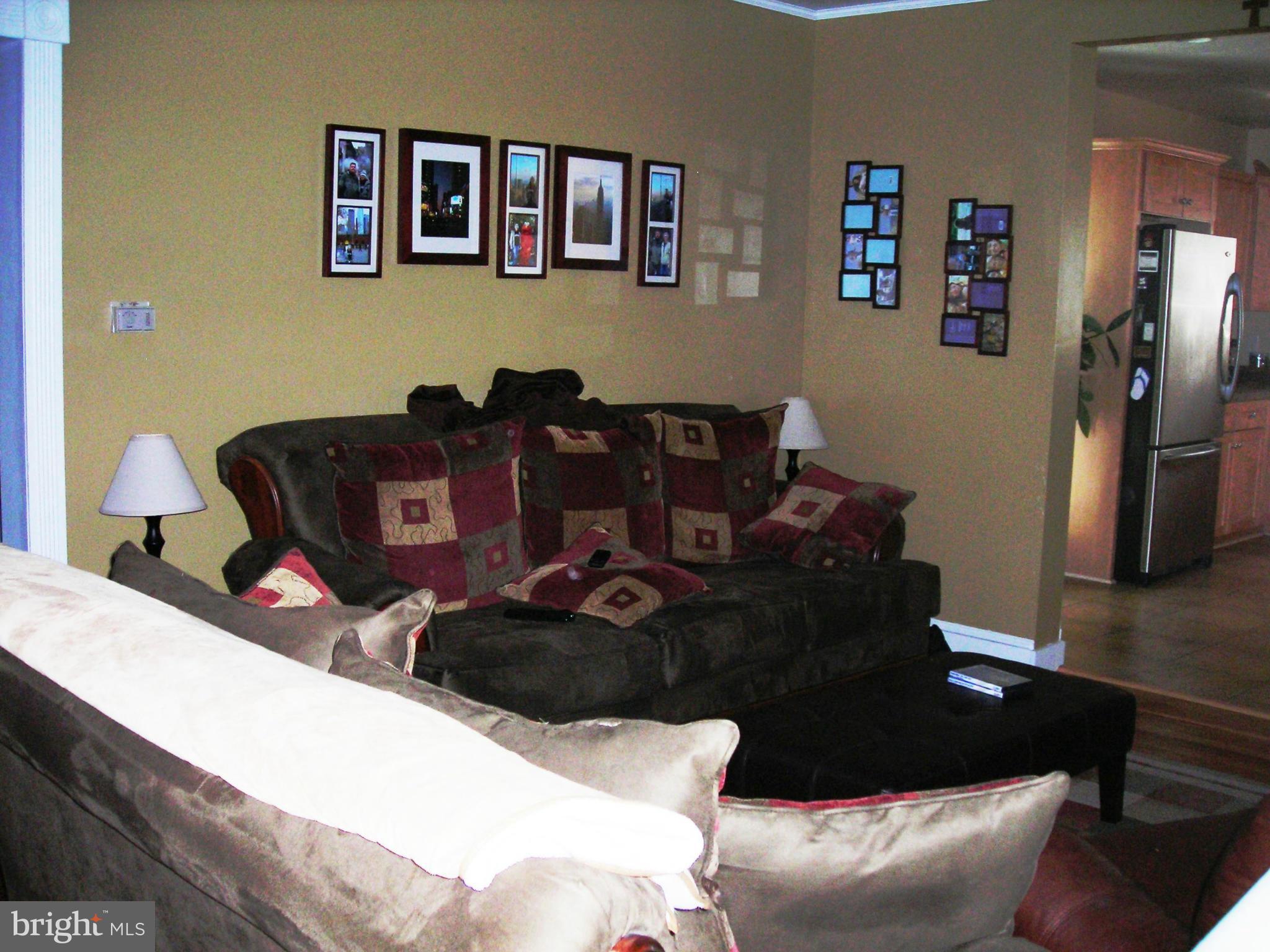 501 South Mildred Street Ranson, WV 25438 - Photo 9 of 29 a living room with furniture