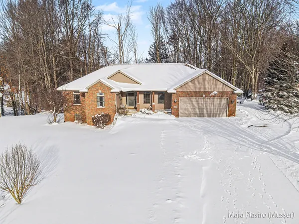 $525,000 | 4035 Patti Road, Dorr, MI 49323