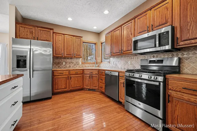 $539,900 | 4035 Patti Road, Dorr, MI 49323