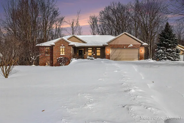 $539,900 | 4035 Patti Road, Dorr, MI 49323