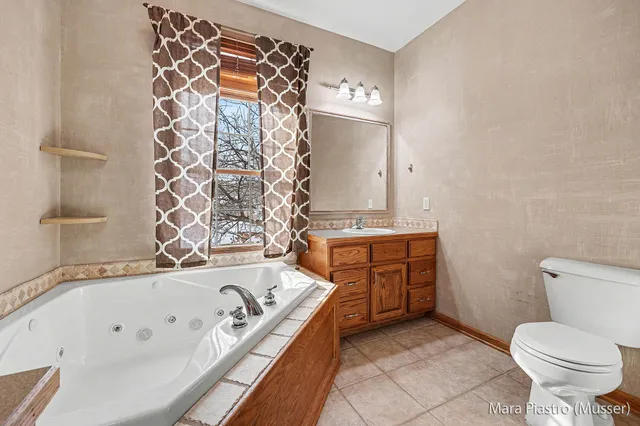 $539,900 | 4035 Patti Road, Dorr, MI 49323