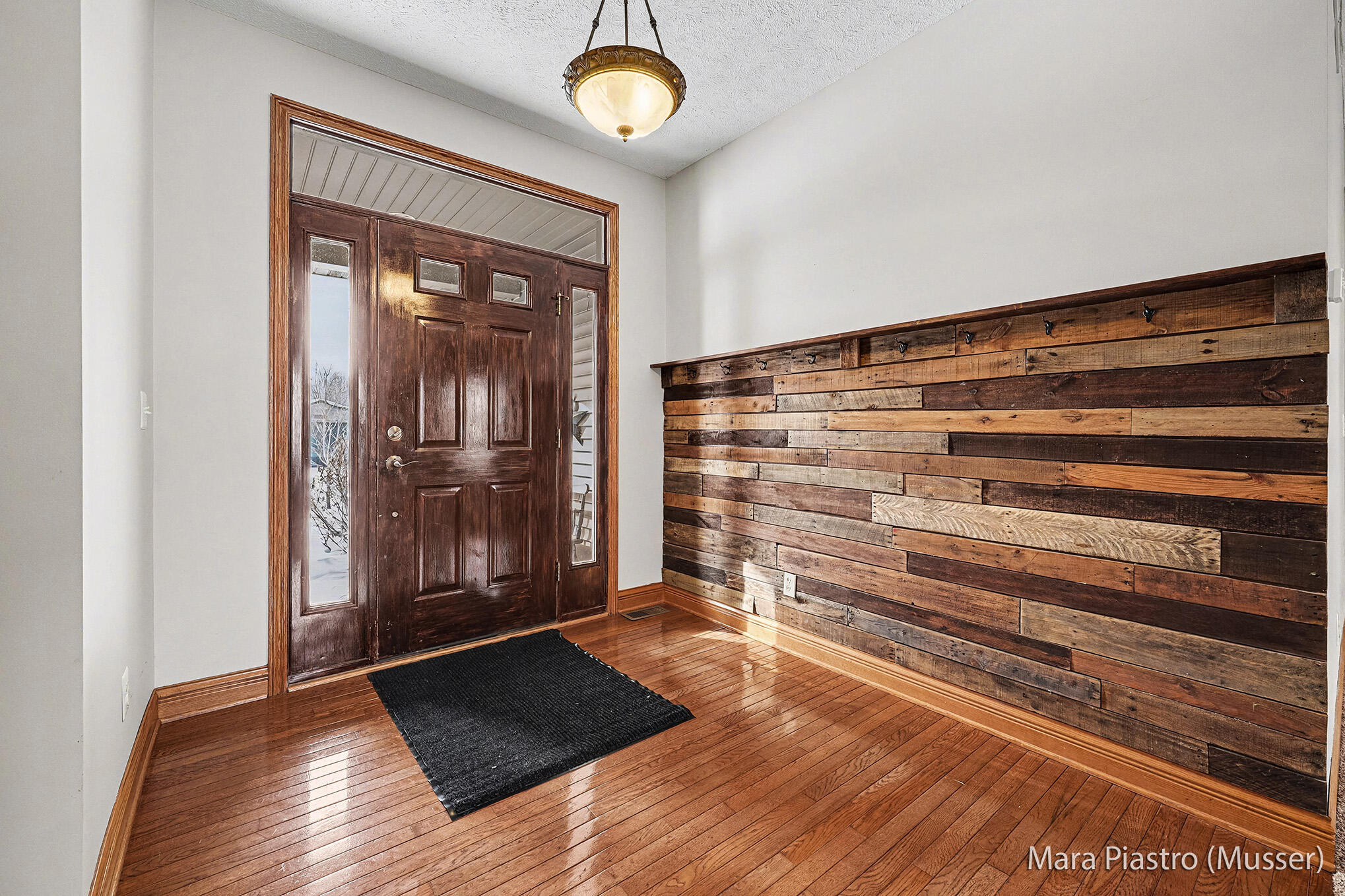 4035 Patti Road Dorr, MI 49323 - Photo 3 of 49 Entryway