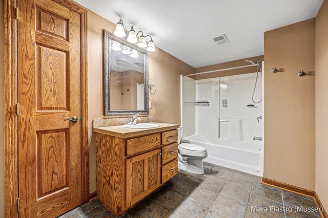 $539,900 | 4035 Patti Road, Dorr, MI 49323