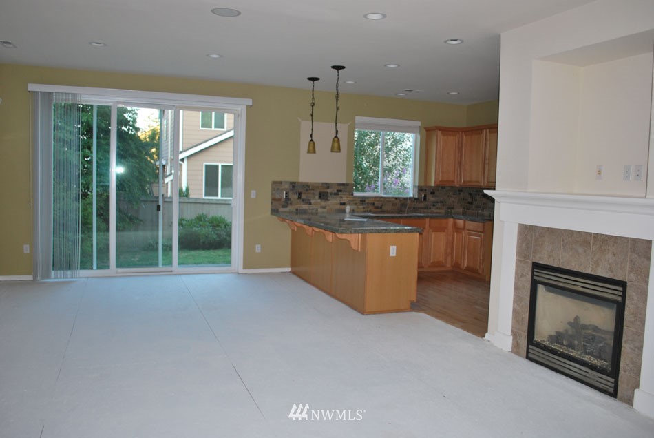 16113 35th Park Southeast Bothell, WA 98012 - Photo 2 of 12 Gallery Image 2