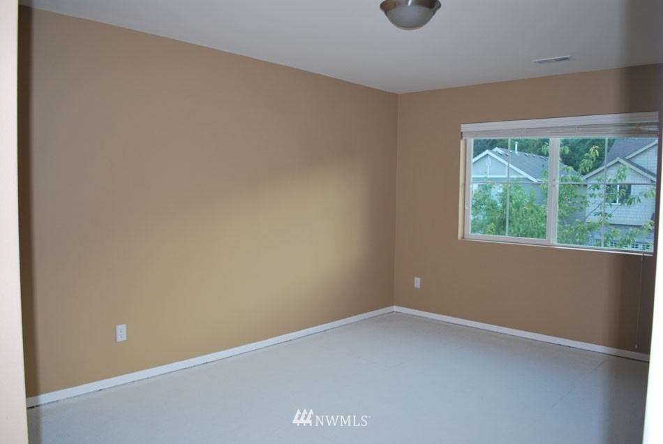16113 35th Park Southeast Bothell, WA 98012 - Photo 11 of 12 Gallery Image 11