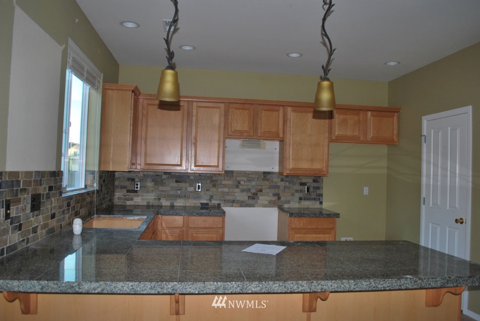 16113 35th Park Southeast Bothell, WA 98012 - Photo 6 of 12 Gallery Image 6