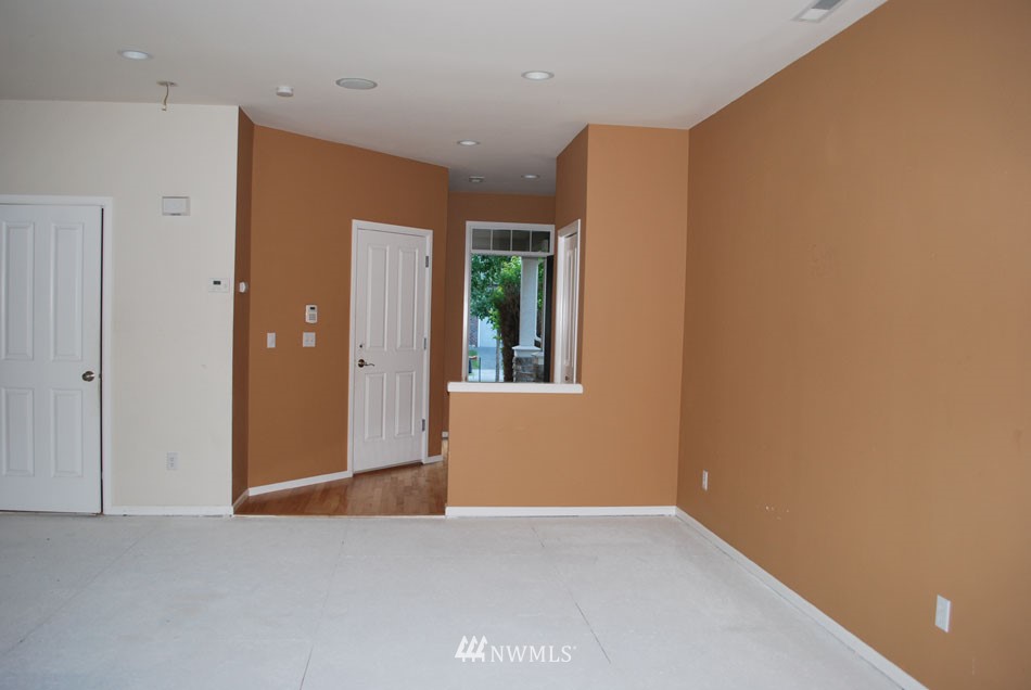 16113 35th Park Southeast Bothell, WA 98012 - Photo 7 of 12 Gallery Image 7