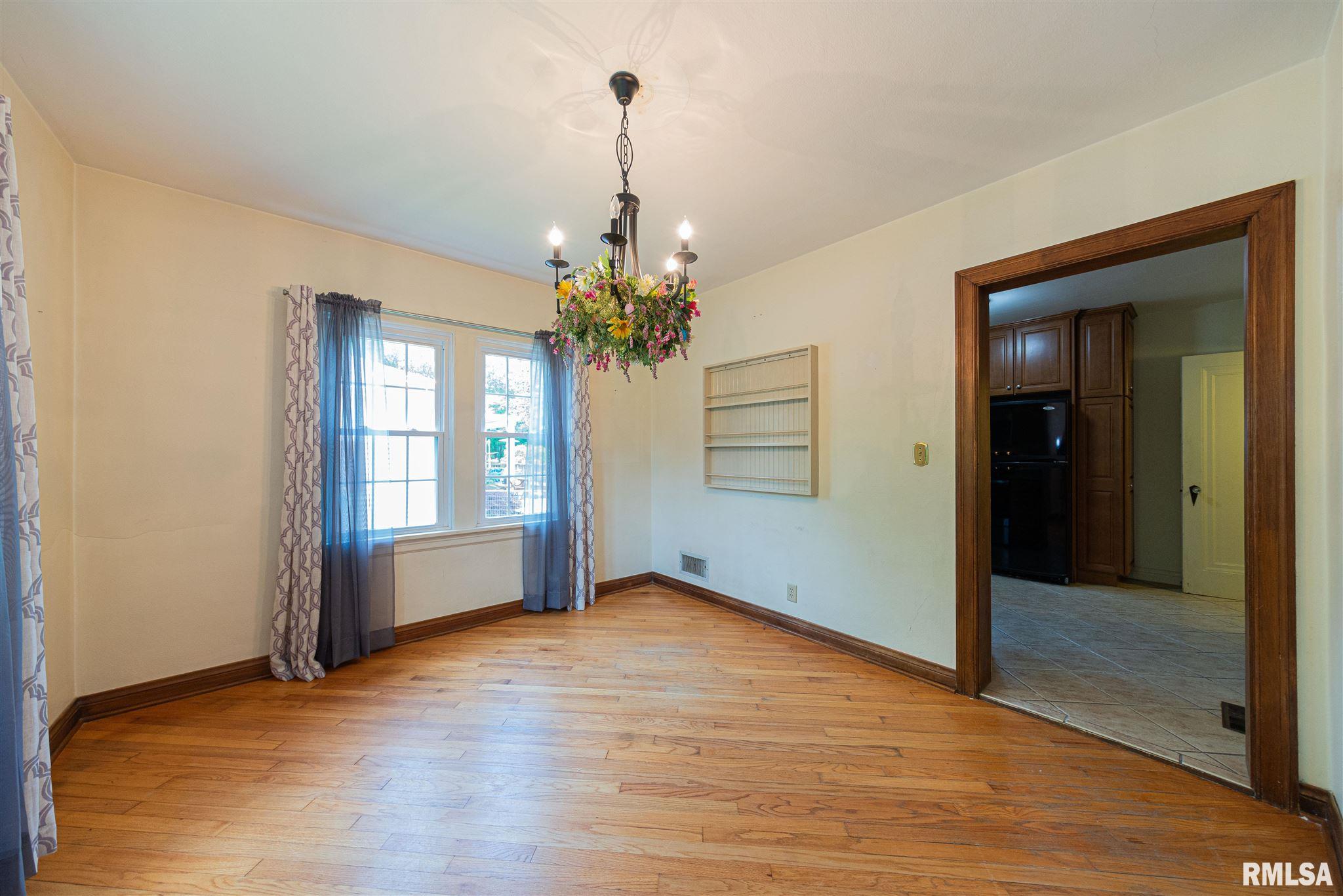 1708 Salem Road Mount Vernon, IL 62864 - Photo 13 of 28 Gallery Image 13
