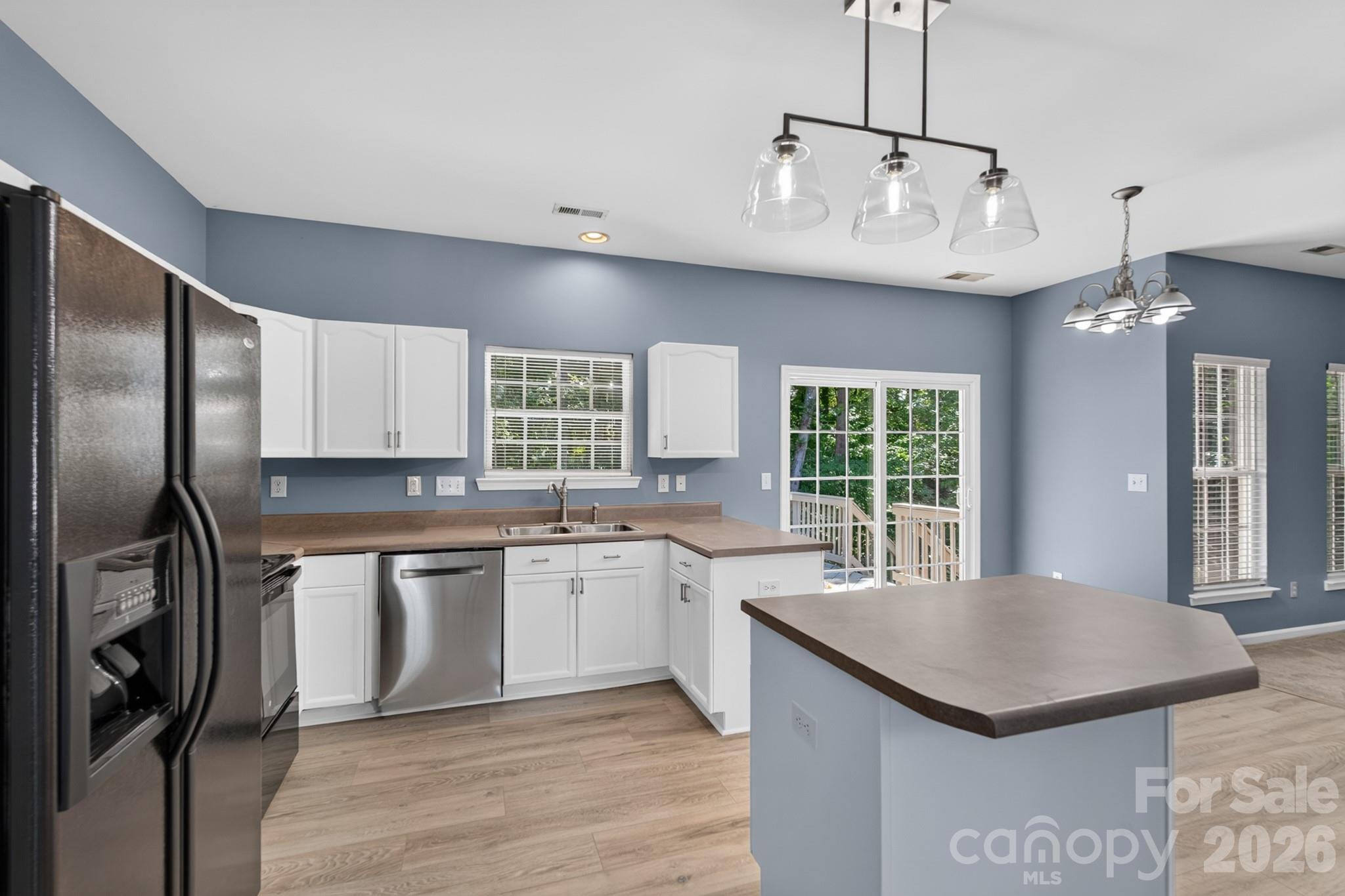 728 Knightswood Road Fort Mill, SC 29708 - Photo 12 of 37 Gallery Image 12