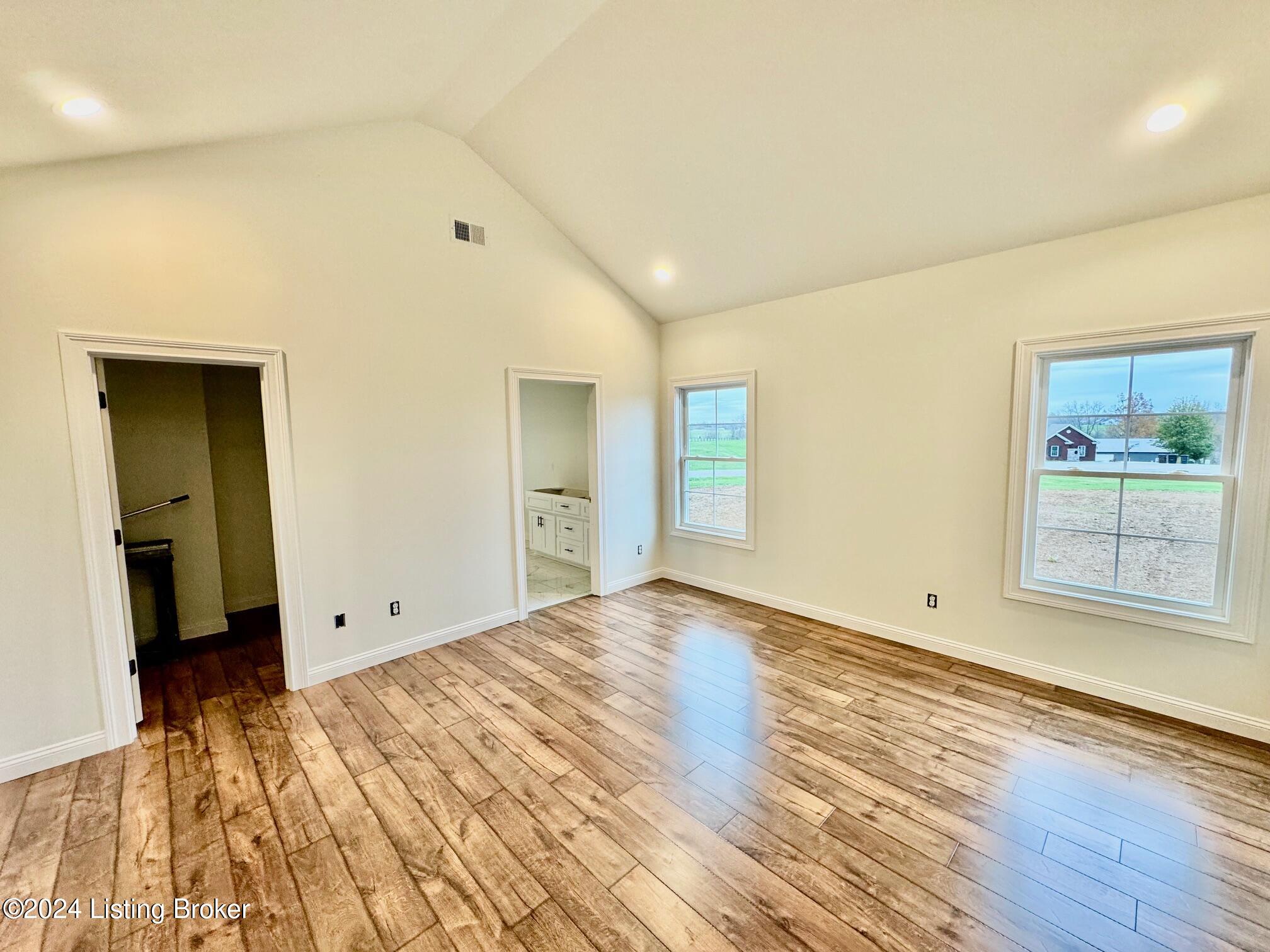 24 Abraham Way Springfield, KY 40069 - Photo 5 of 18 006_Primary Bedroom