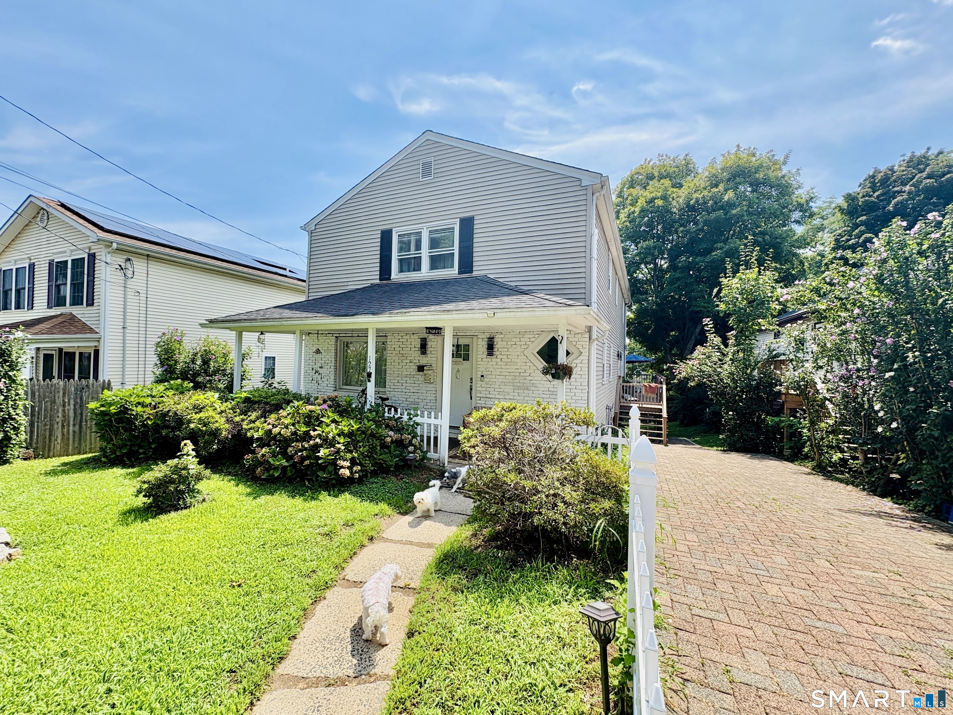 127 Jennings Road Fairfield, CT 06825 - Photo 1 of 38 Gallery Image 1