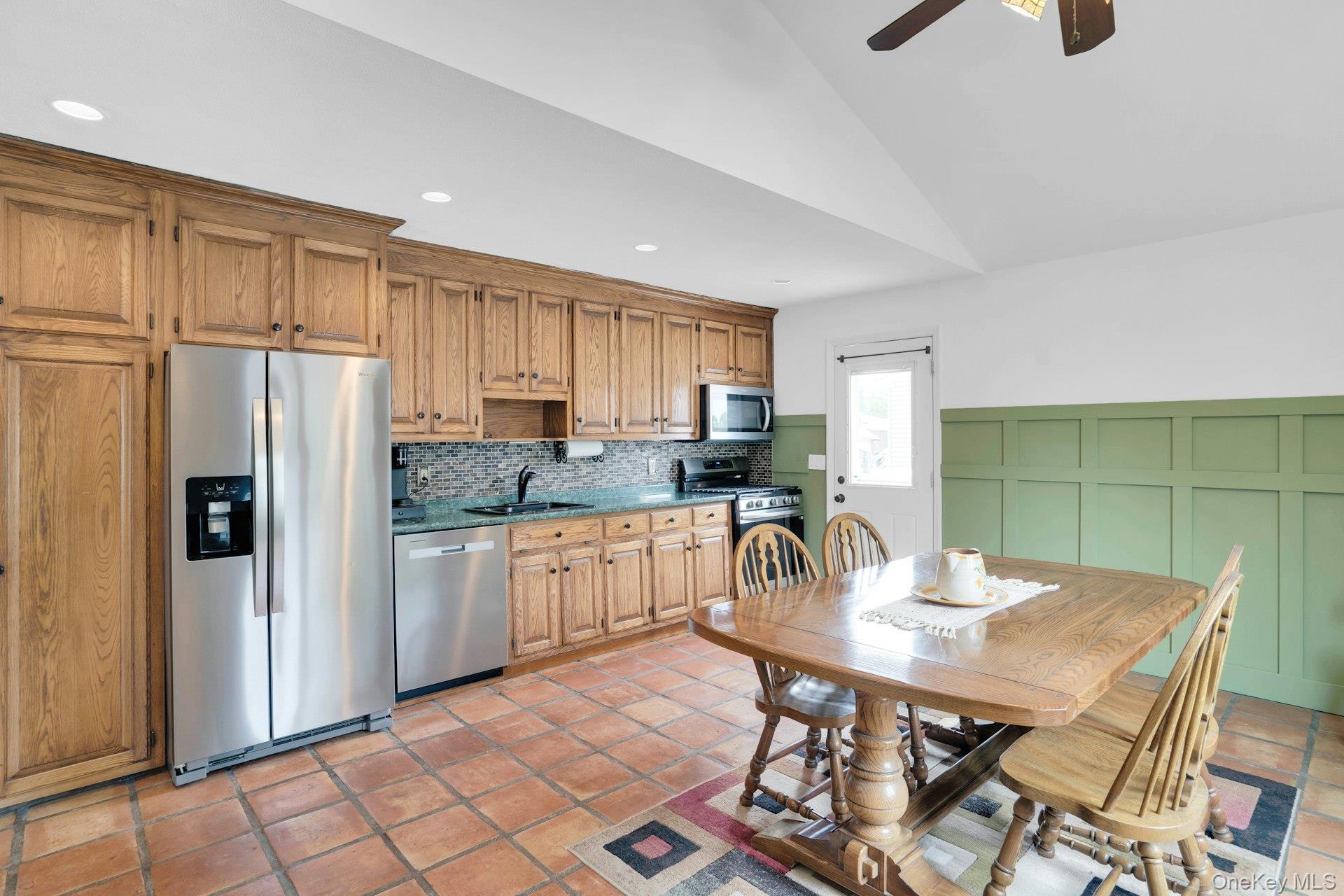 5 Stagg Lane Commack, NY 11725 - Photo 8 of 35 New Whirlpool appliances.