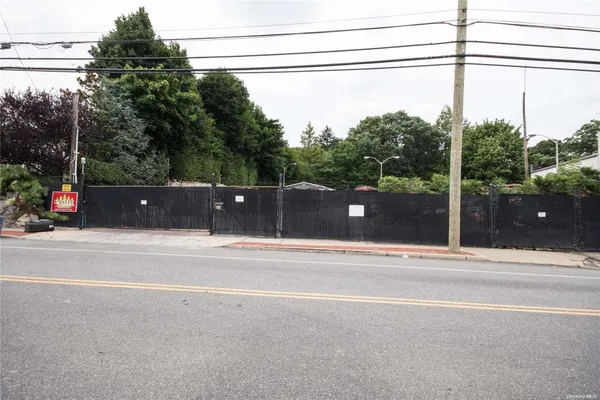 $2,500,000 | 217 Broadway, Huntington Station, NY 11746