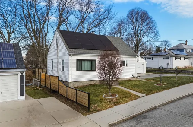 $470,000 | 310 King Philip Street, Fall River, MA 02724