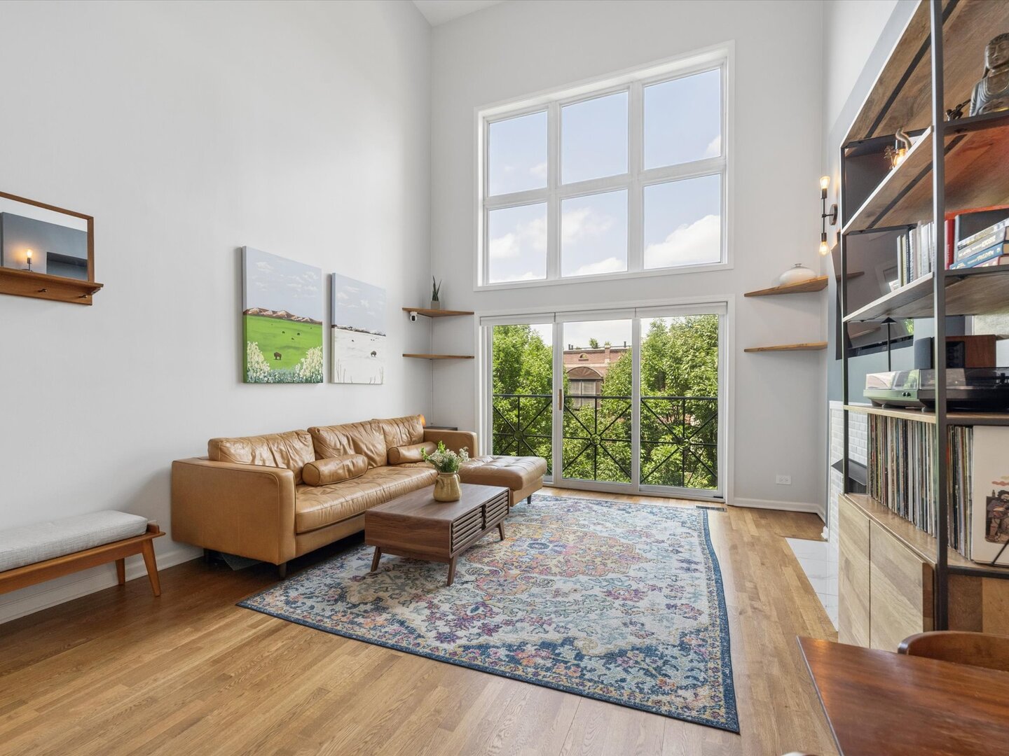 2117 West Rice Street, Unit 4E Chicago, IL 60622 - Photo 3 of 20