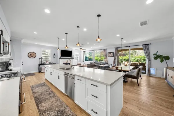 $1,079,900 | 221 Morro Way, Unit 1, Simi Valley, CA 93065