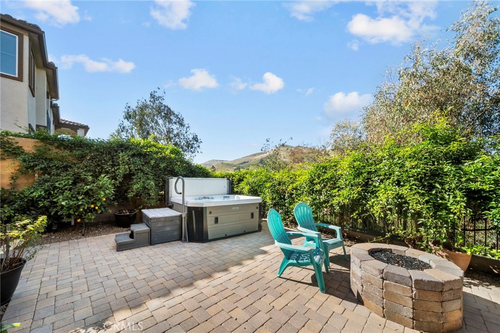 221 Morro Way, Unit 1 Simi Valley, CA 93065 - Photo 20 of 44 Firepit, Spa, views!