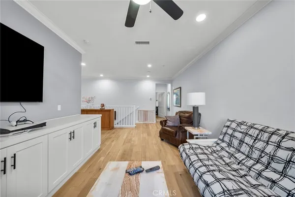 $1,079,900 | 221 Morro Way, Unit 1, Simi Valley, CA 93065